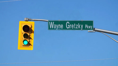 Wayne Gretzky Parkway sign and stoplight. Brantford, Ontario, Canada. 4K (3840 x 2160)